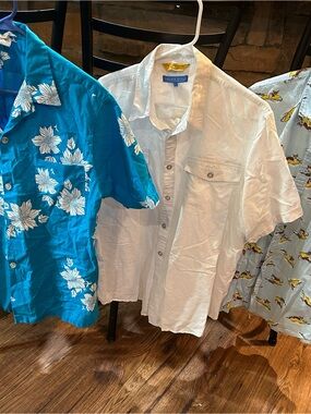 Bundle of Sidan men large Hawaiian cruisewear button shirts